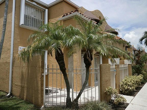 2nd image of 365 NW 84th Ct APT 12