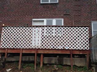 558 Snowden Rd, Upper Darby, PA 19082