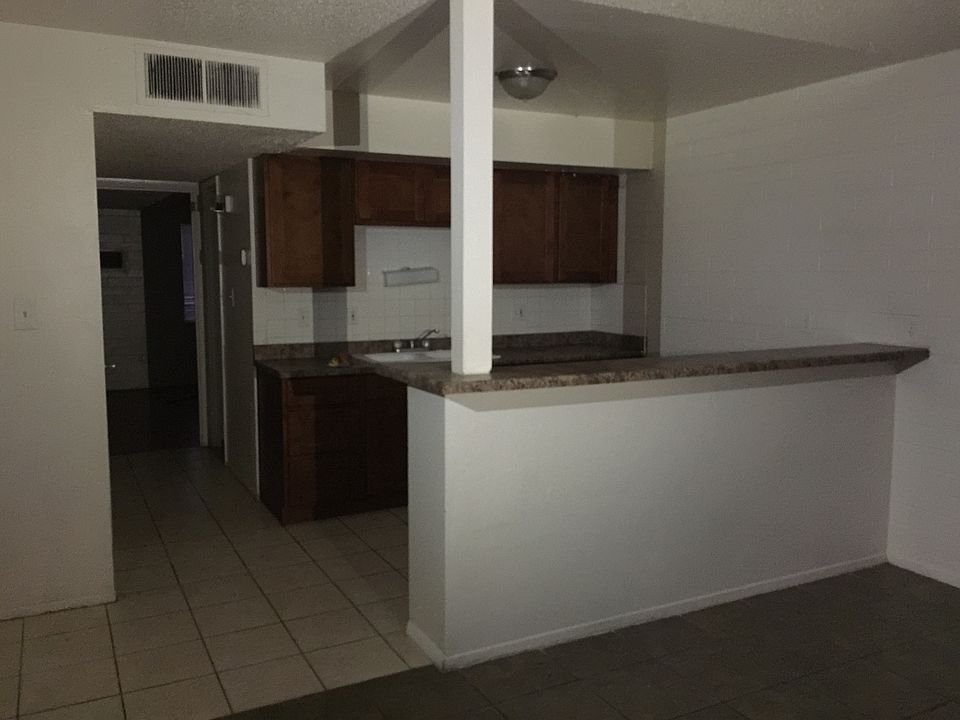 2nd image of 2522 W Highland Ave APT 112