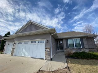 660 Galway Dr, Iowa City, IA 52246