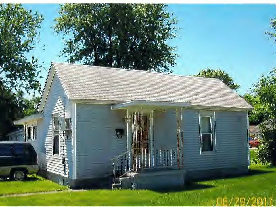 2nd image of 400 W 7th St