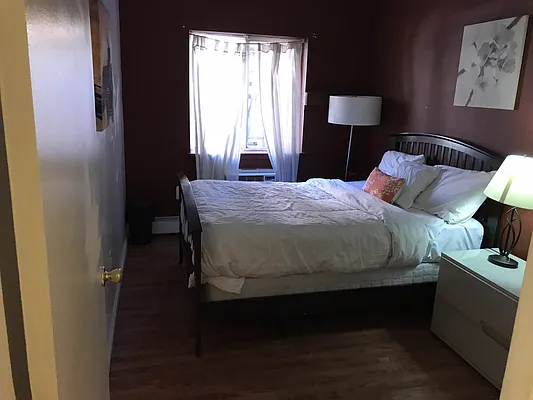 Rented by PLUSH REALTY Inc | media 21