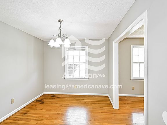 1589_004_dining_room_4.jpg