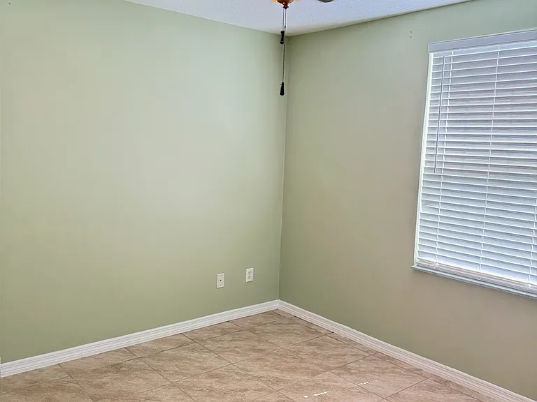 1934 Westminster Cir #9-5 — Photo 14