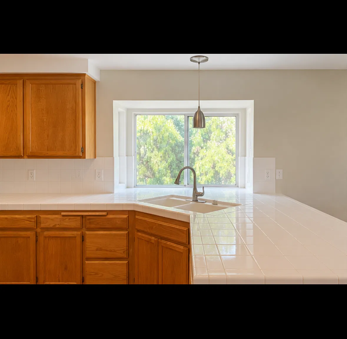 3 bed, 2.5 bath, 1761 sqft, $3,500 — Photo 2
