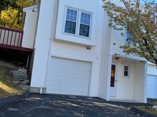 70 Deerwood Lane #1, Waterbury, CT 06704