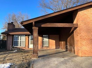 131 Kensington Heights Rd, Belleville, IL 62226