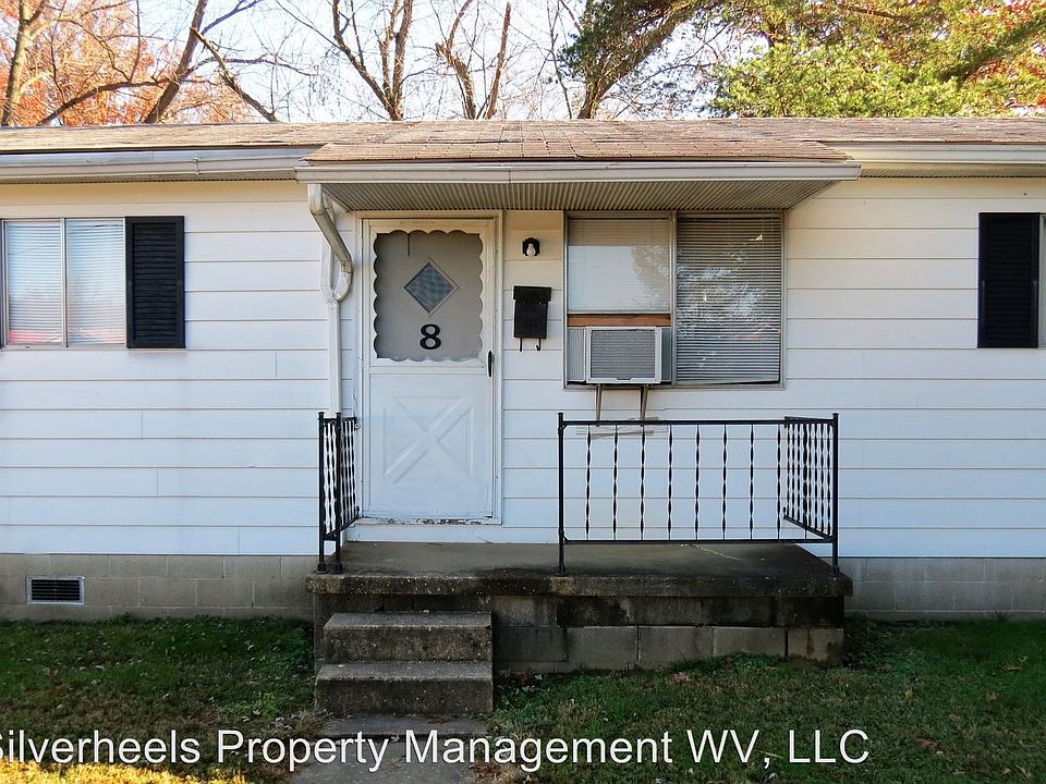 1st image of 822 Belrock Ave APT 3