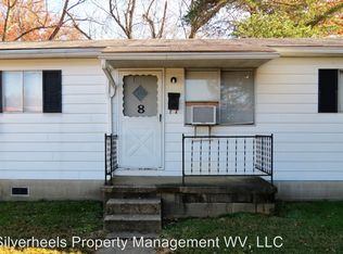 822 Belrock Ave APT 3, Belpre, OH 45714