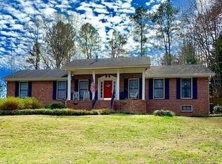 2205 Rocky Face Cir, Dalton, GA 30720
