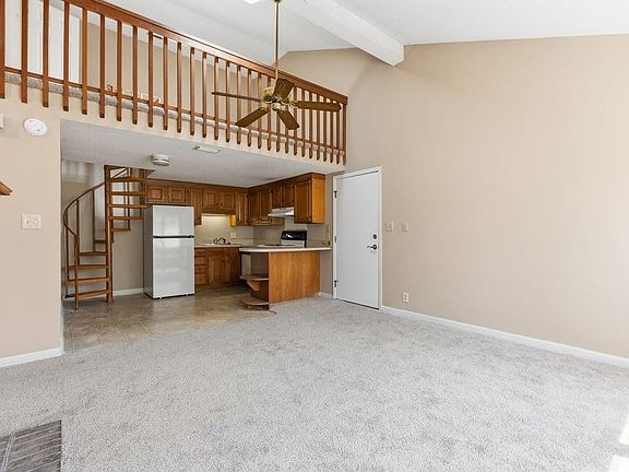 5th image of 1205 Tiffany Ln. #C