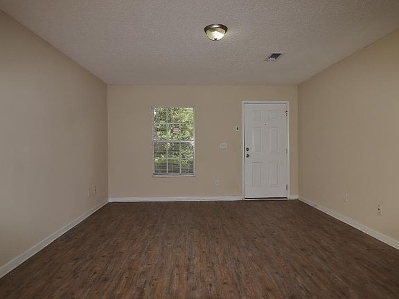 2nd image of 8442 India Ave