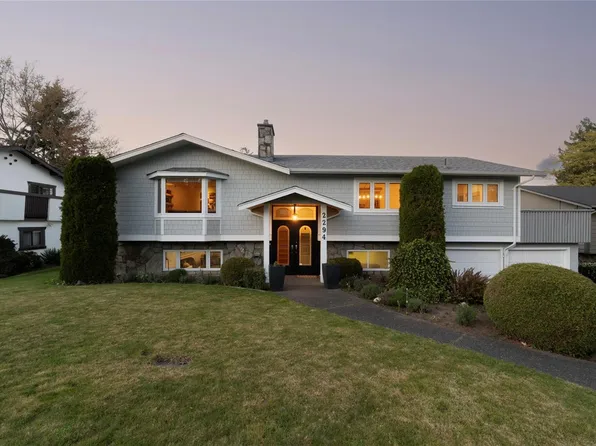2294 Greenlands Rd, Saanich, BC V8N 4T4
