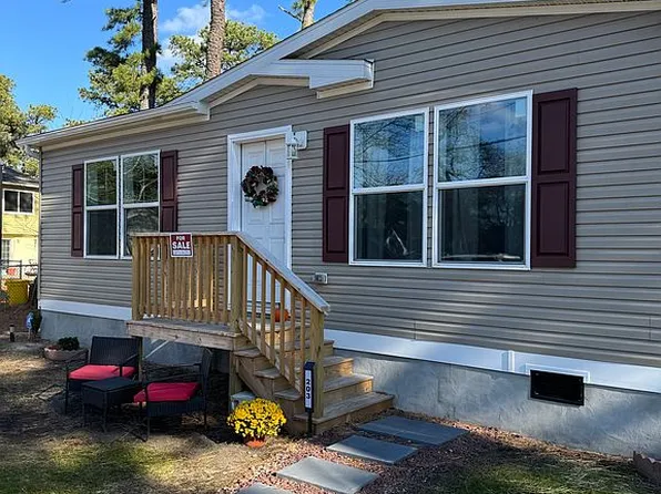 203 Blue Jay Rd, Browns Mills, NJ 08015