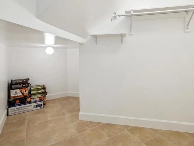 650 Westcross St #3 — Photo 15
