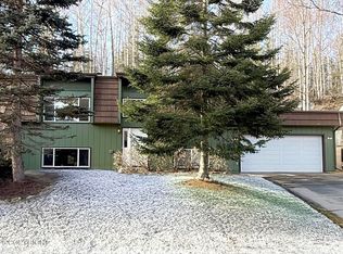 2516 Glenkerry Dr, Anchorage, AK 99504