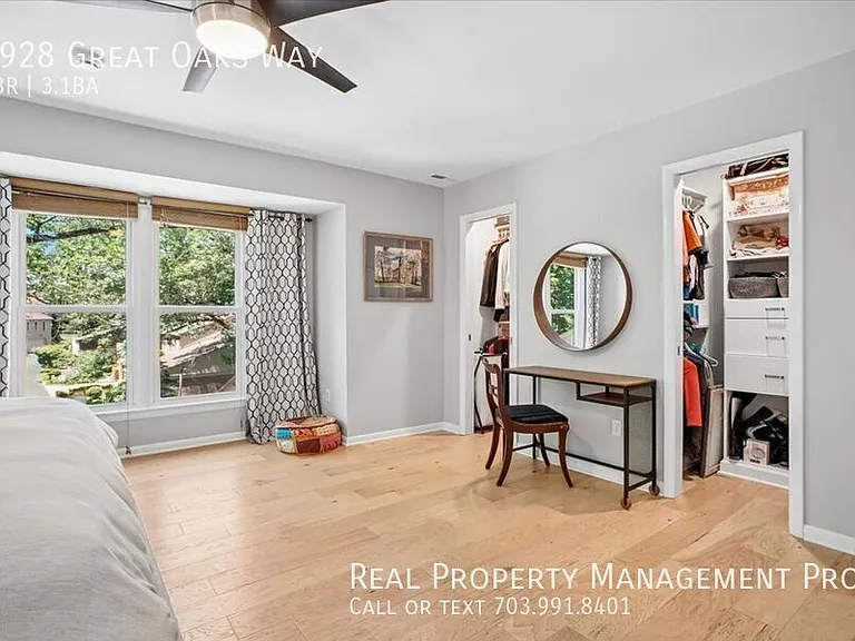 9928 Great Oaks Way — Photo 28