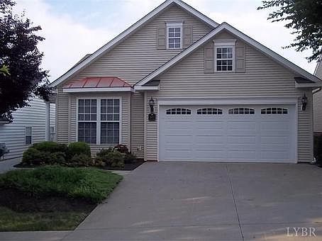 1st image of 409 Legacy Oaks Cir