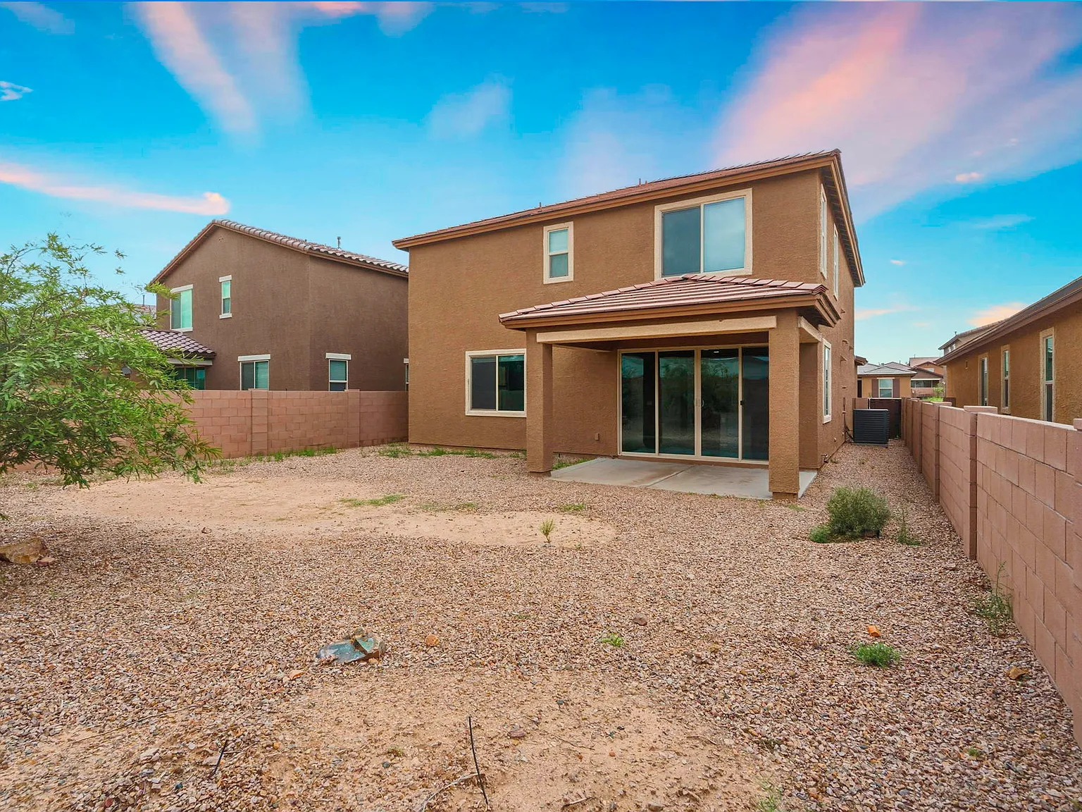 5 bed, 2633 sqft, $2,750 — Photo 3
