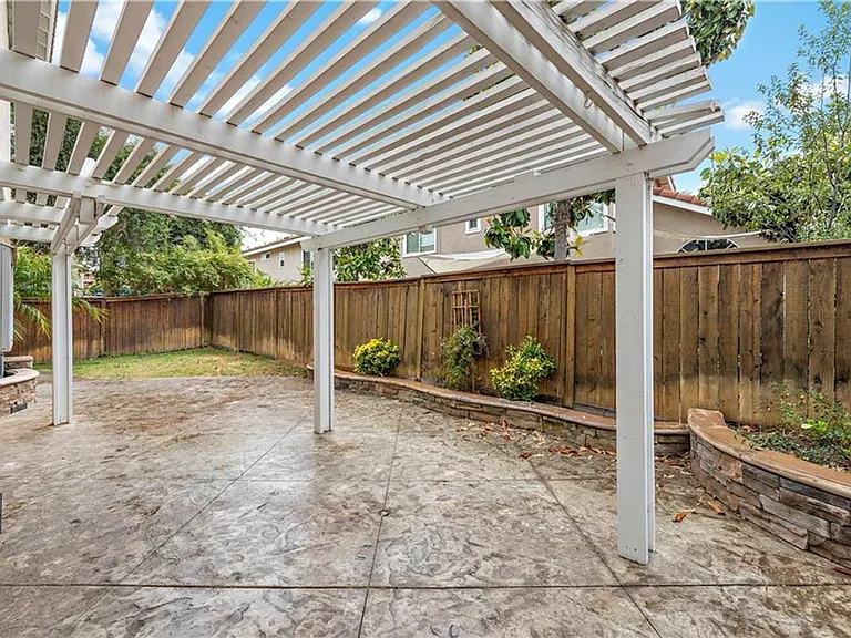 28555 Las Arubas — Photo 2