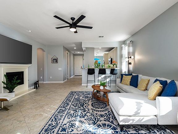 5th image of 40125 Calle Las Positas
