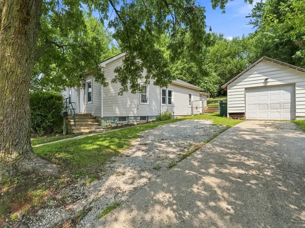 1720 S State St, Lockport, IL 60441