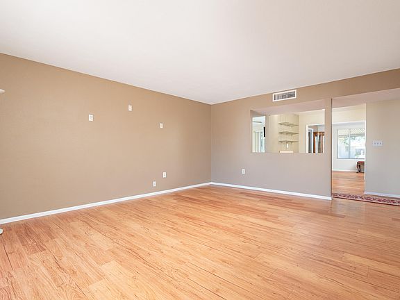 5th image of 13632 N Emberwood Dr