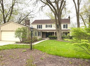 15 Dukes Ln, Lincolnshire, IL