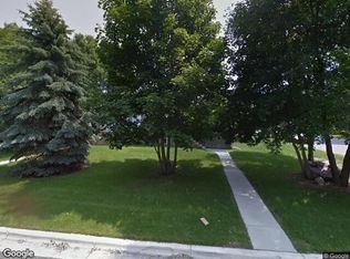 1097 Van Buren St S, Shakopee, MN 55379