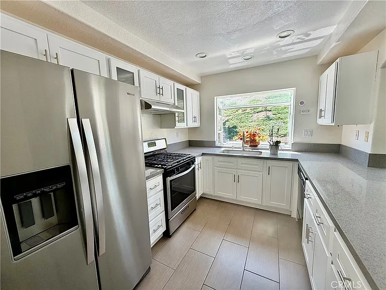 23221 Asti Way — Photo 9