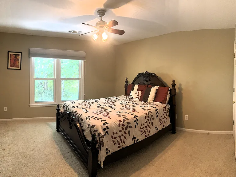 Upstairs Bedroom 1
