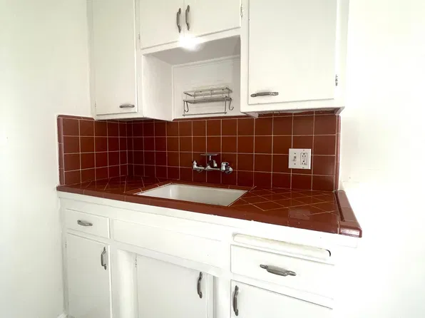 23 Roswell Ave APT 5, Long Beach, CA 90803