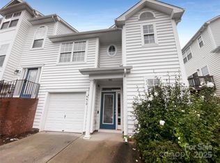 6612 Tor Dr, Charlotte, NC 28269