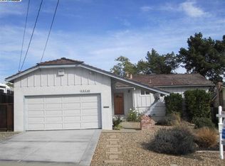 19240 Gliddon St, Castro Valley, CA 94546