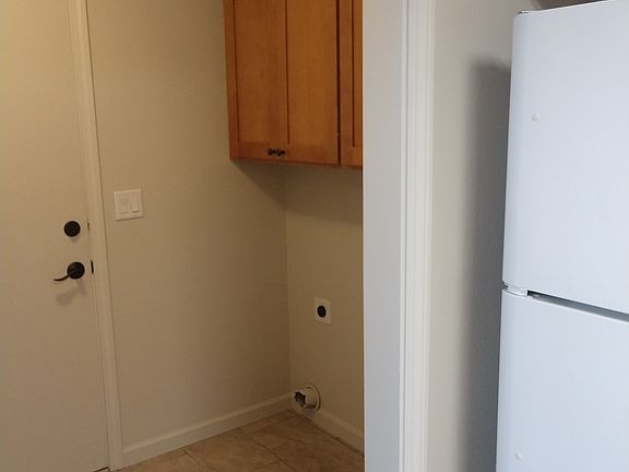 5th image of 2470 5th St