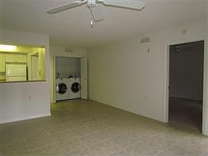 3rd image of 426 Boynton Bay Cir