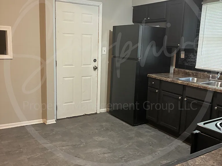 5430 Michigan Ave — Photo 10