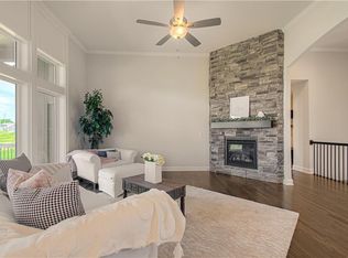 1050 Fir Ln, Liberty, MO 64068