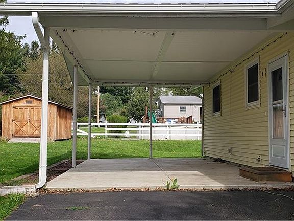 4th image of 69 Elmwood Ave
