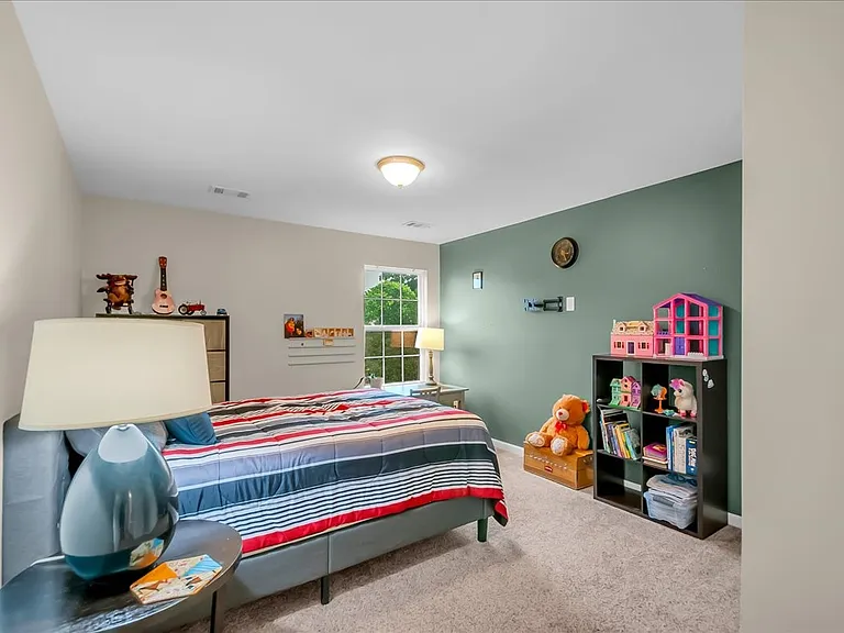 6000 Thrush Ct — Photo 28