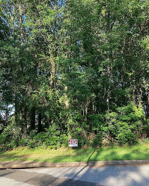 1st image of 1620 Indian Trail Dr
