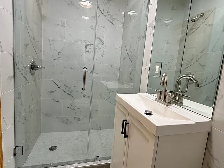 663 Manhattan Ave #4 — Photo 15
