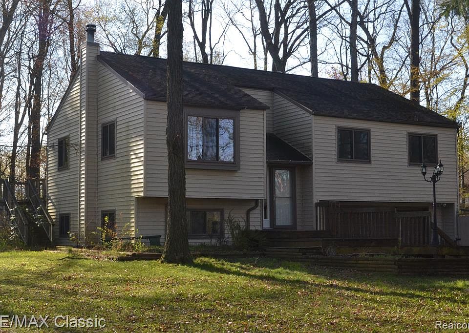 5230 Williamson St, Clarkston, MI 48346 Zillow