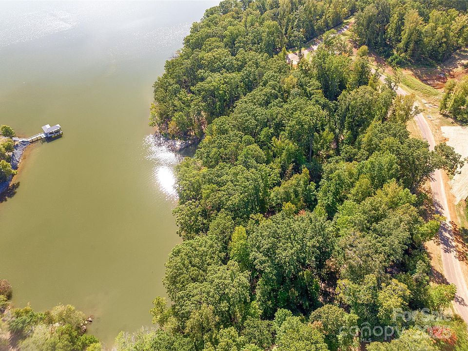 2nd image of 623 Waterton Trl #335