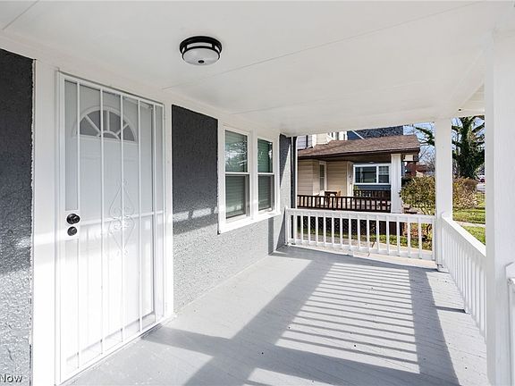 2nd image of 15401 Macauley Ave