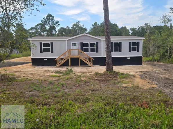 945 S Palm St, Jesup, GA 31546