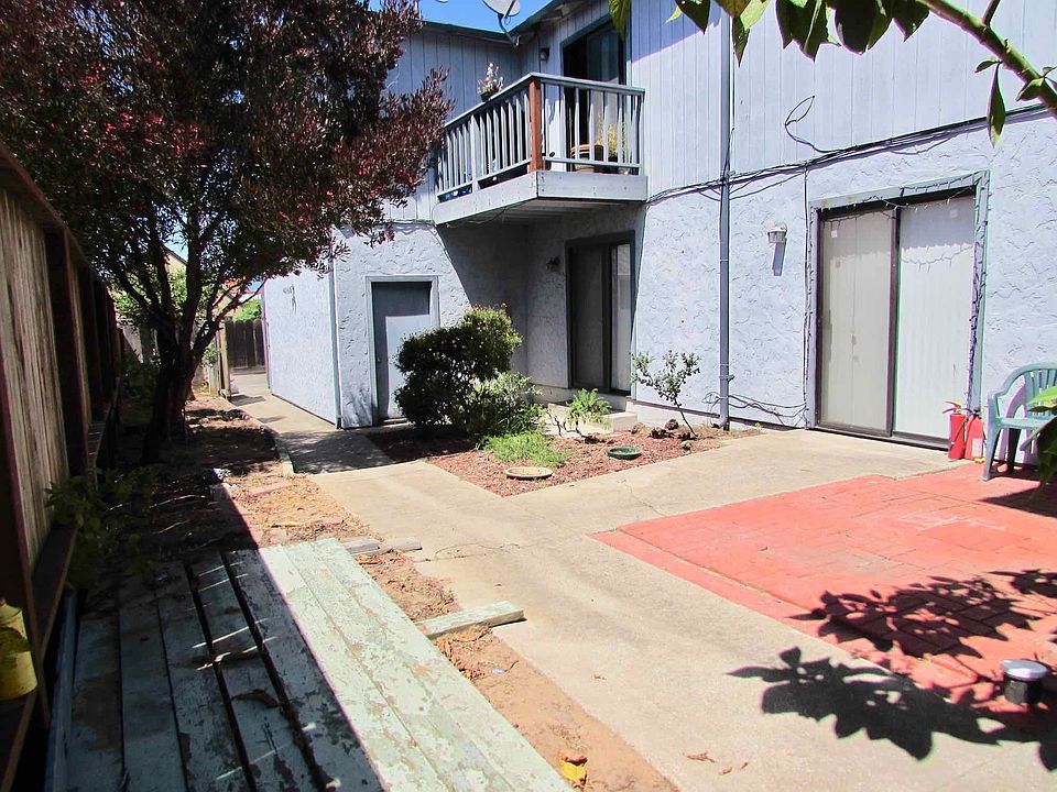 2nd image of 1045 Olympia Ave APT 2
