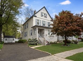 21 W Grant Ave, Roselle Park Boro, NJ 07204