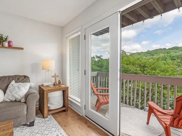 21 Vaughns Gap Rd #88-F, Nashville, TN 37205