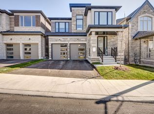 400 Finch Ave #25, Pickering, ON L1V 0G7